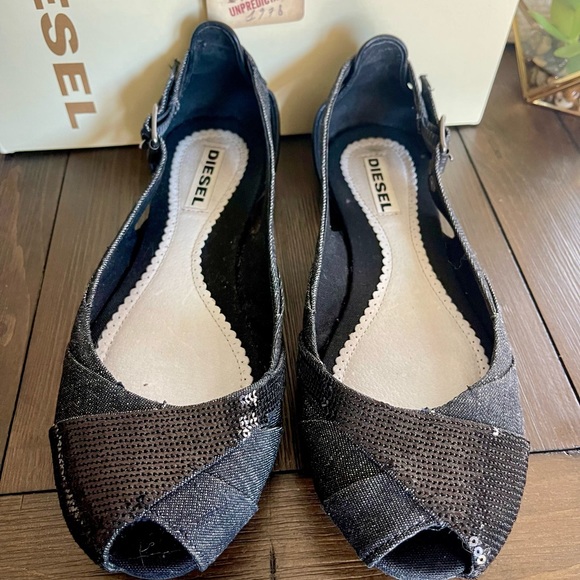 Diesel 1978 Women’s Water Lily Sandals - Picture 4 of 14